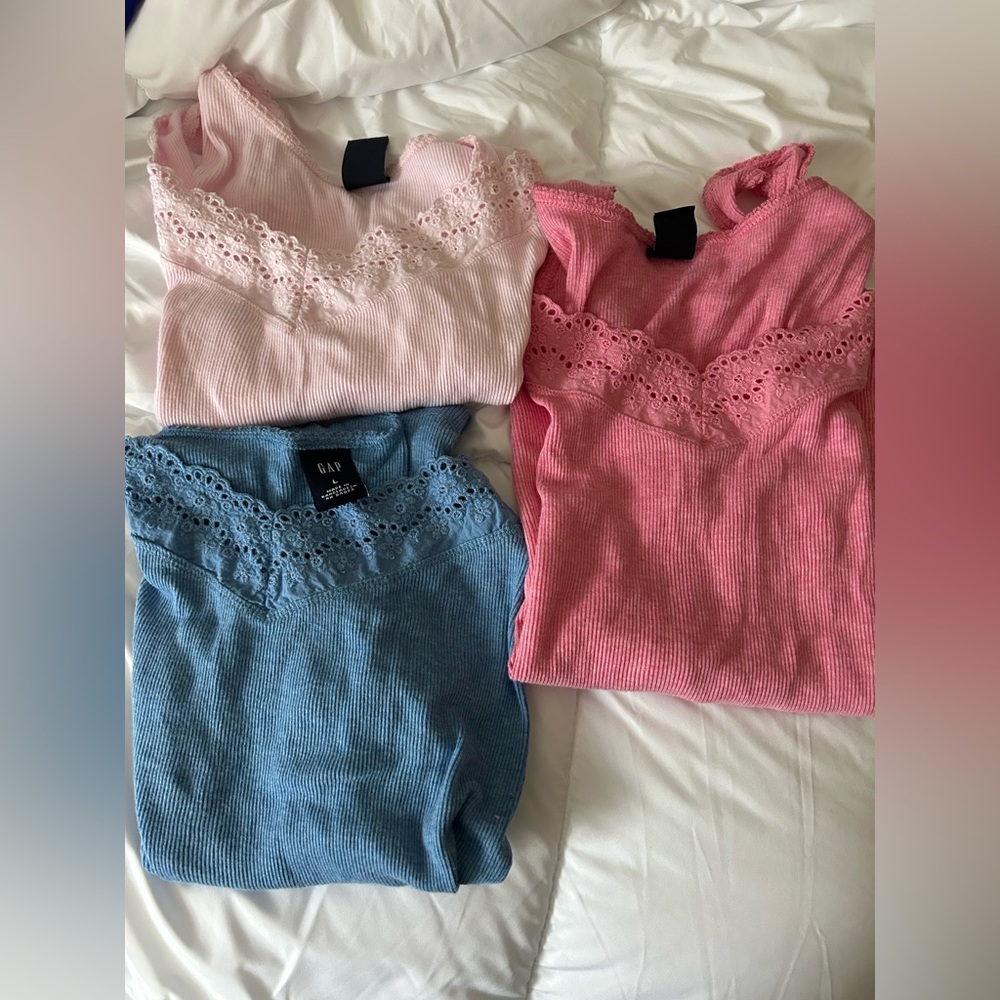 GAP Women's Lace Trim camis - Pink, Blue